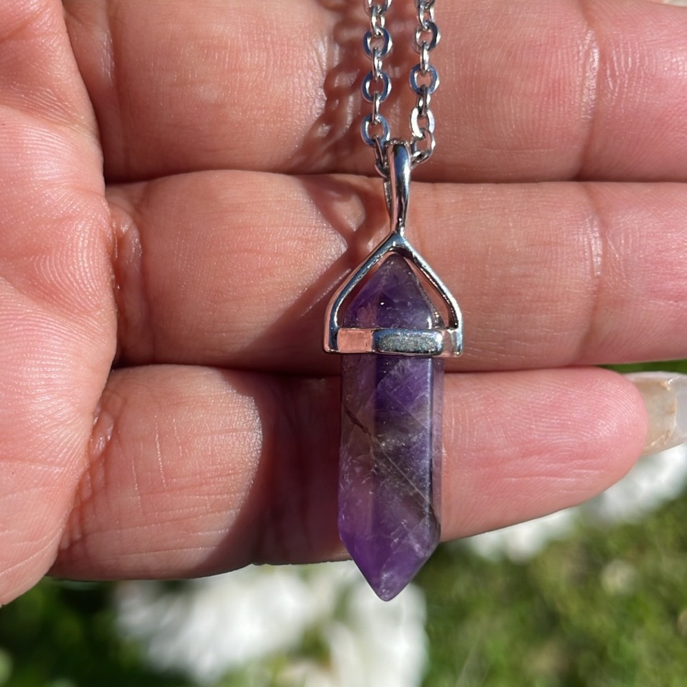Amethyst pendant necklace